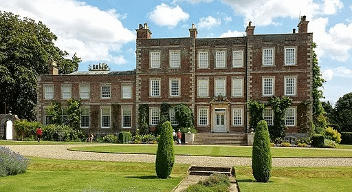 512px Gunby Hall from the west