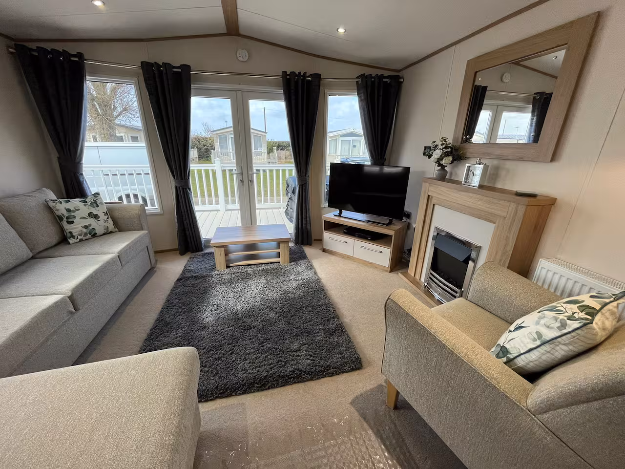 Image of 3 bed caravan – CDH72